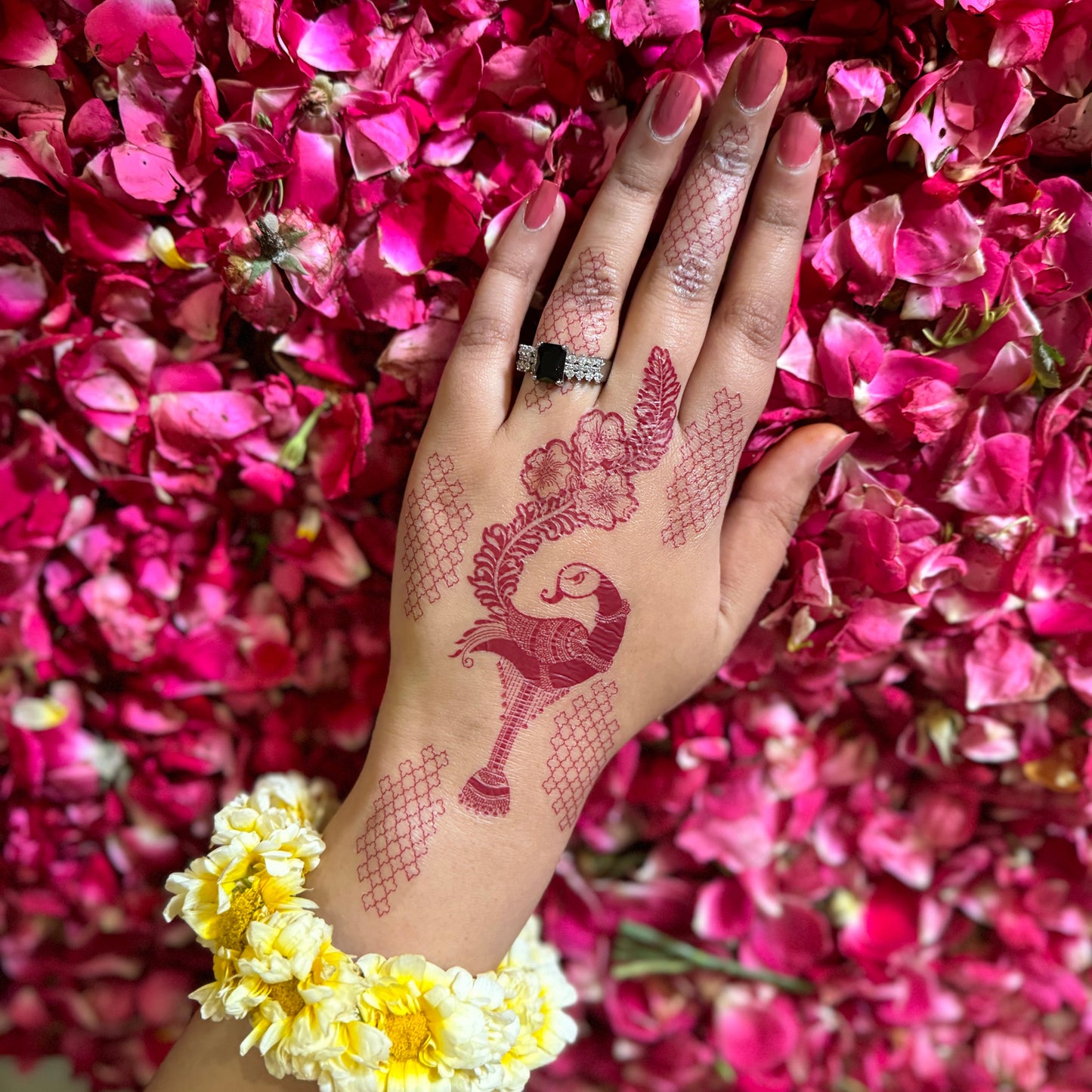 Mor Mahal | Henna Sticker