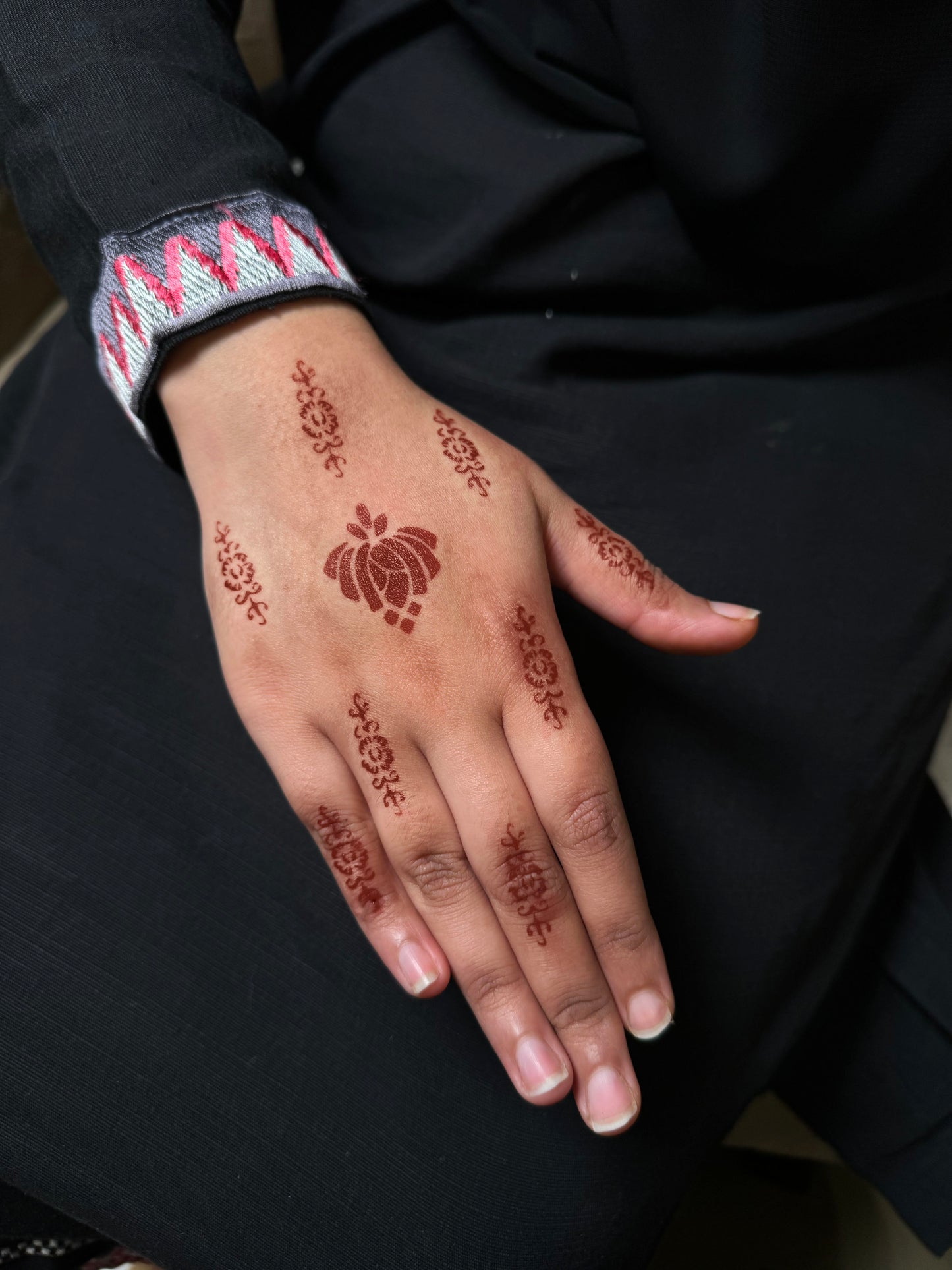 Urban lotus - Henna Stencil